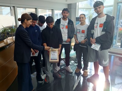 Mikroi iroes donation social media